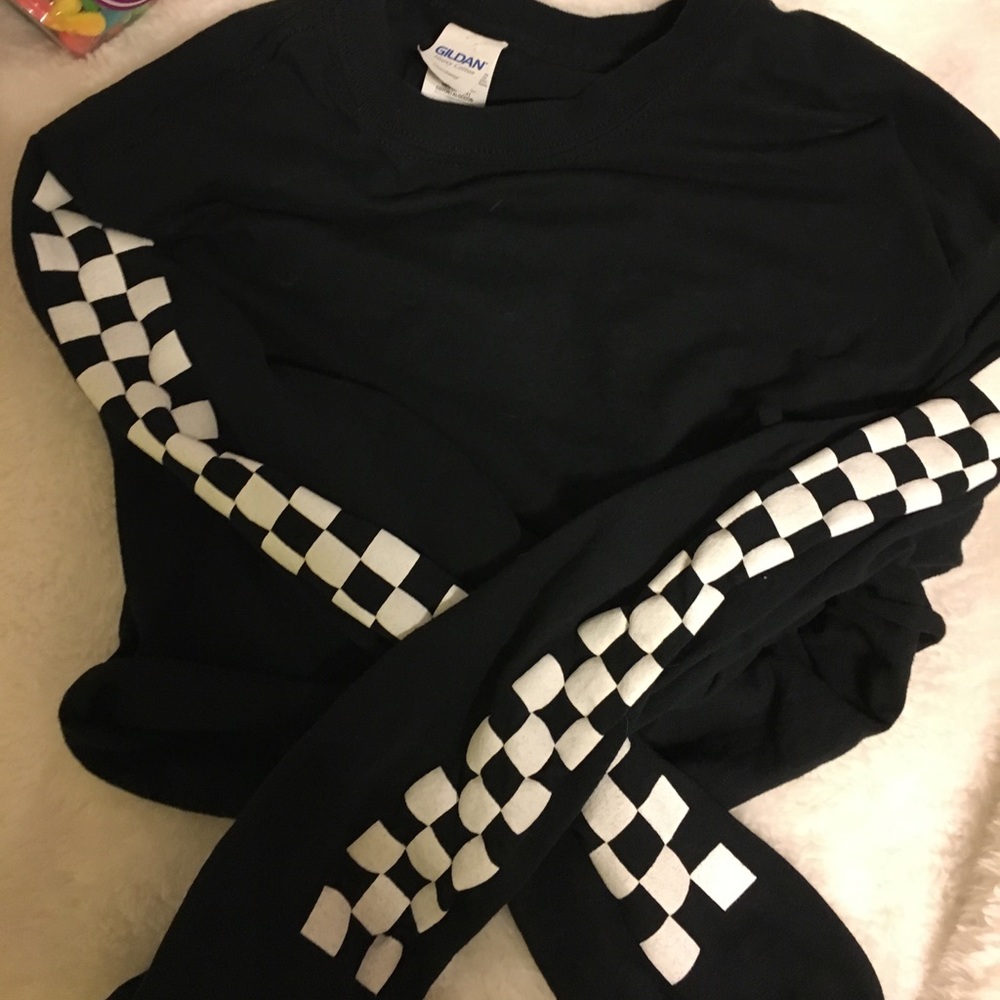 checkered black white crop top